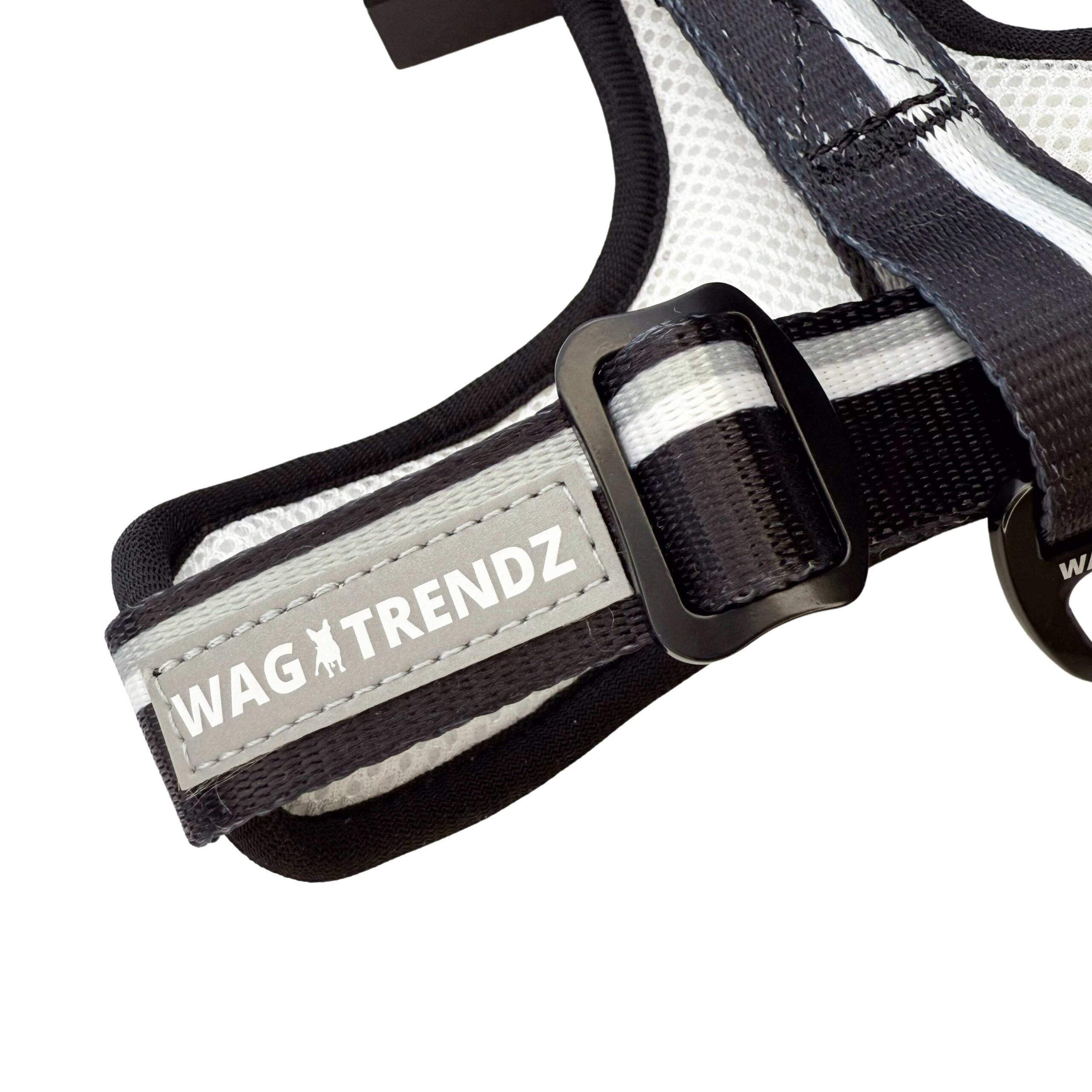 NeoCool Sport Dog harness with 'Wag Trendz' label on a white background