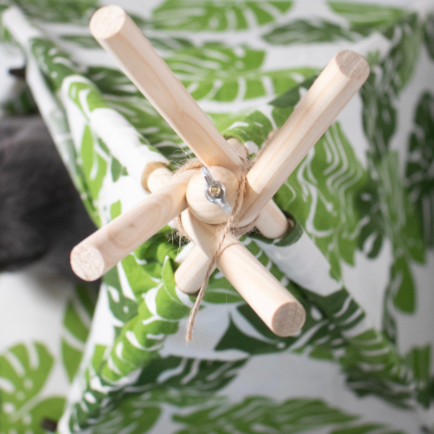 Travel Cat Monstera Cat Tent Bed - Image 6