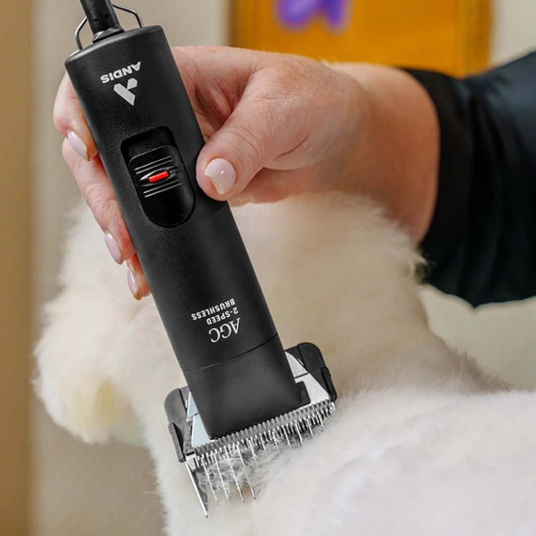 AGC Super 2 Speed Clipper Black with #10W M-Force Blade by Andis - Image 3