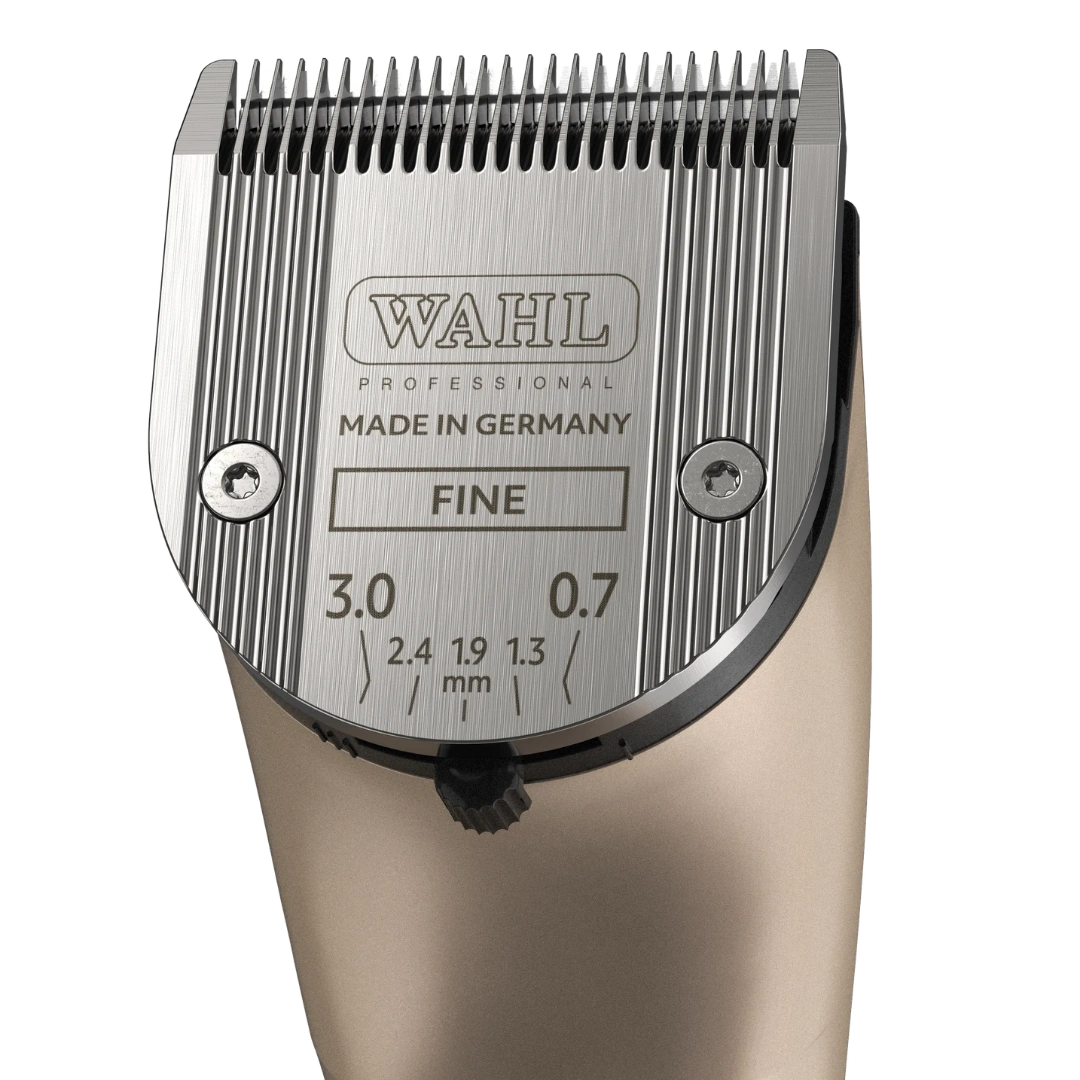 Motiva2 Clipper Petite Orchid with Charging Stand by Wahl - Image 4