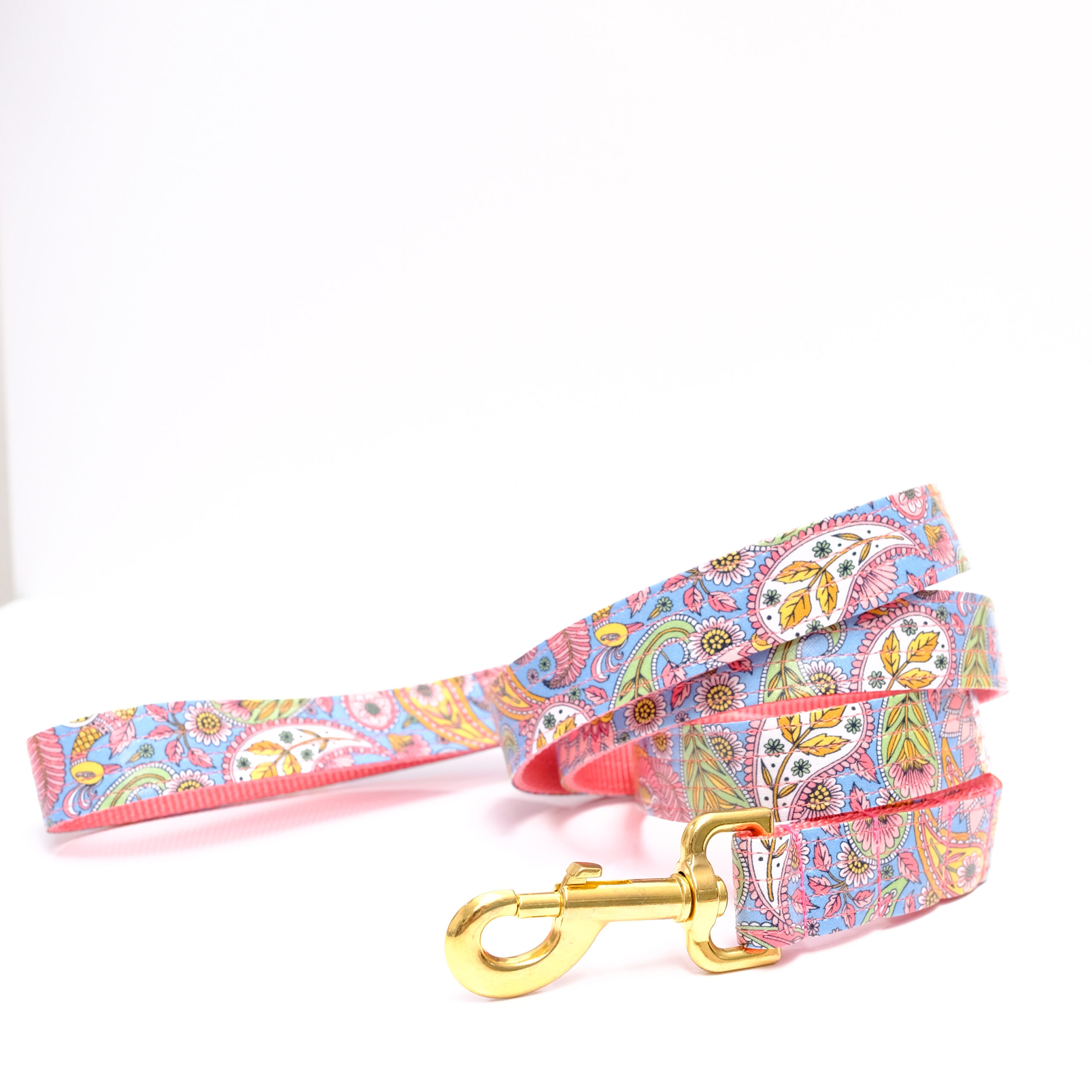 'Stevie' Paisley Dog Leash (Laminated Cotton)